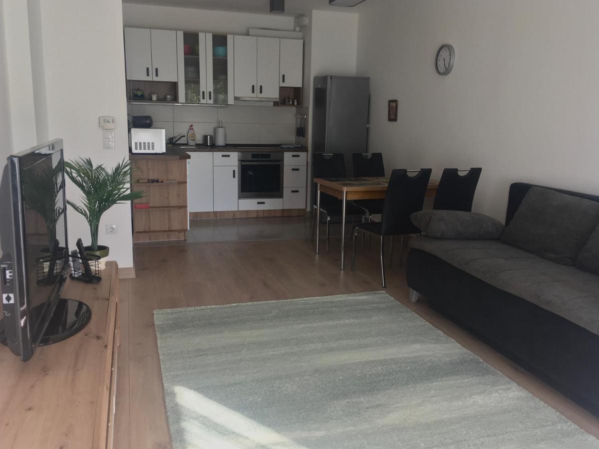 Cooper Apartment Budapeste Exterior foto